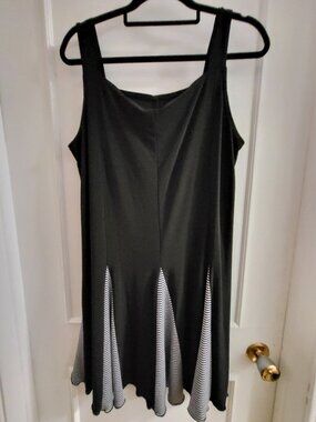 Solar Black Sleeveless Midi Dress with Striped Godet Hem - Size 16